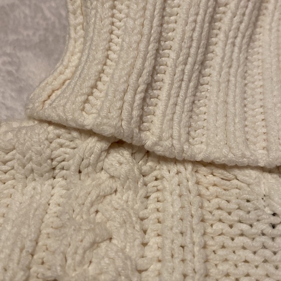 EDDIE BAUER Size S Cable Knit Sweater - Picture 9 of 13